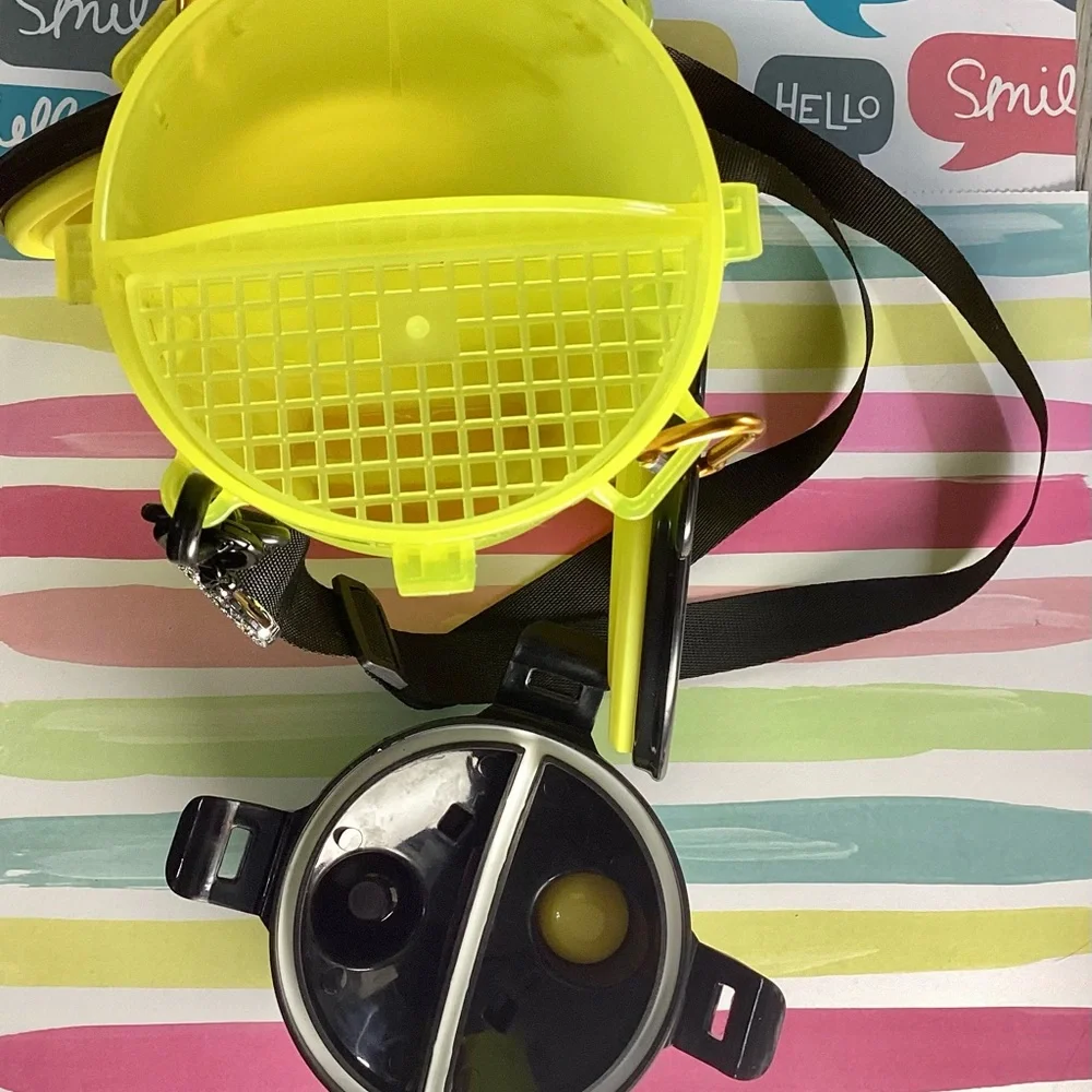 NWOT - Yellow Pet Water & Food Bottle w/Black Crossbody Strap!!!